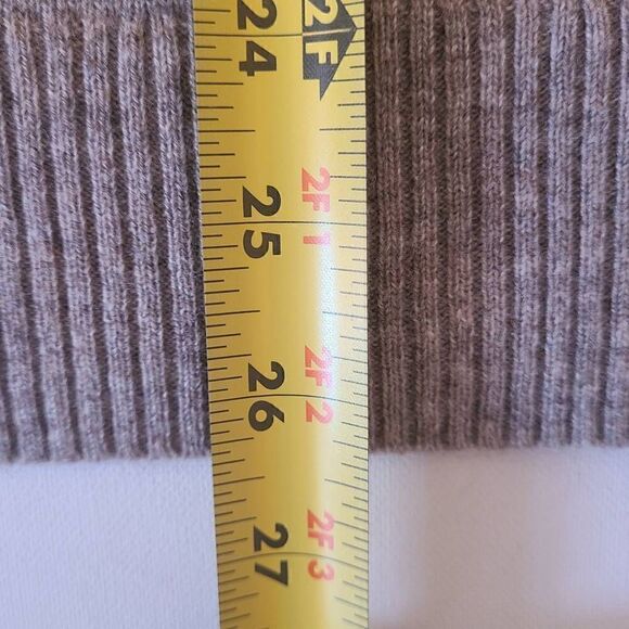 Neiman Marcus Women's Cashmere Pullover Sweater Light Gray Size Large - Picture 8 of 10